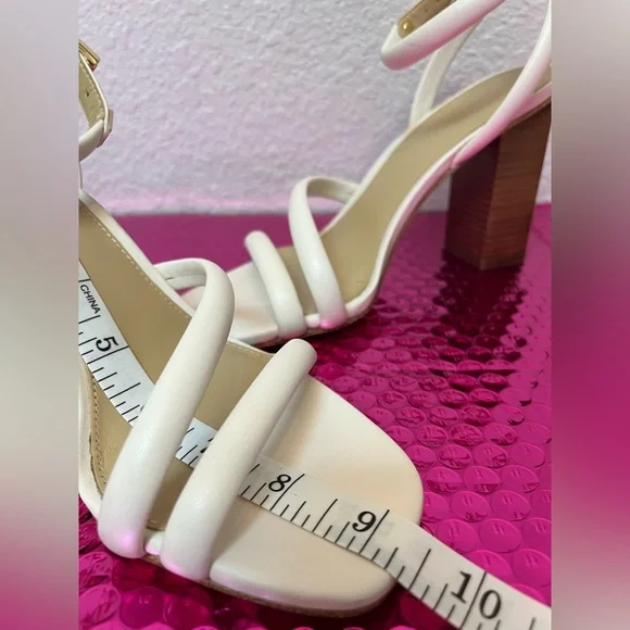 Michael Michael Kors ecru ivory leather strappy wooden heels 6.5 - Picture 8 of 9